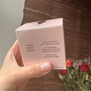 CHARLOTTE TILBURY MAGIC NIGHT CREAM